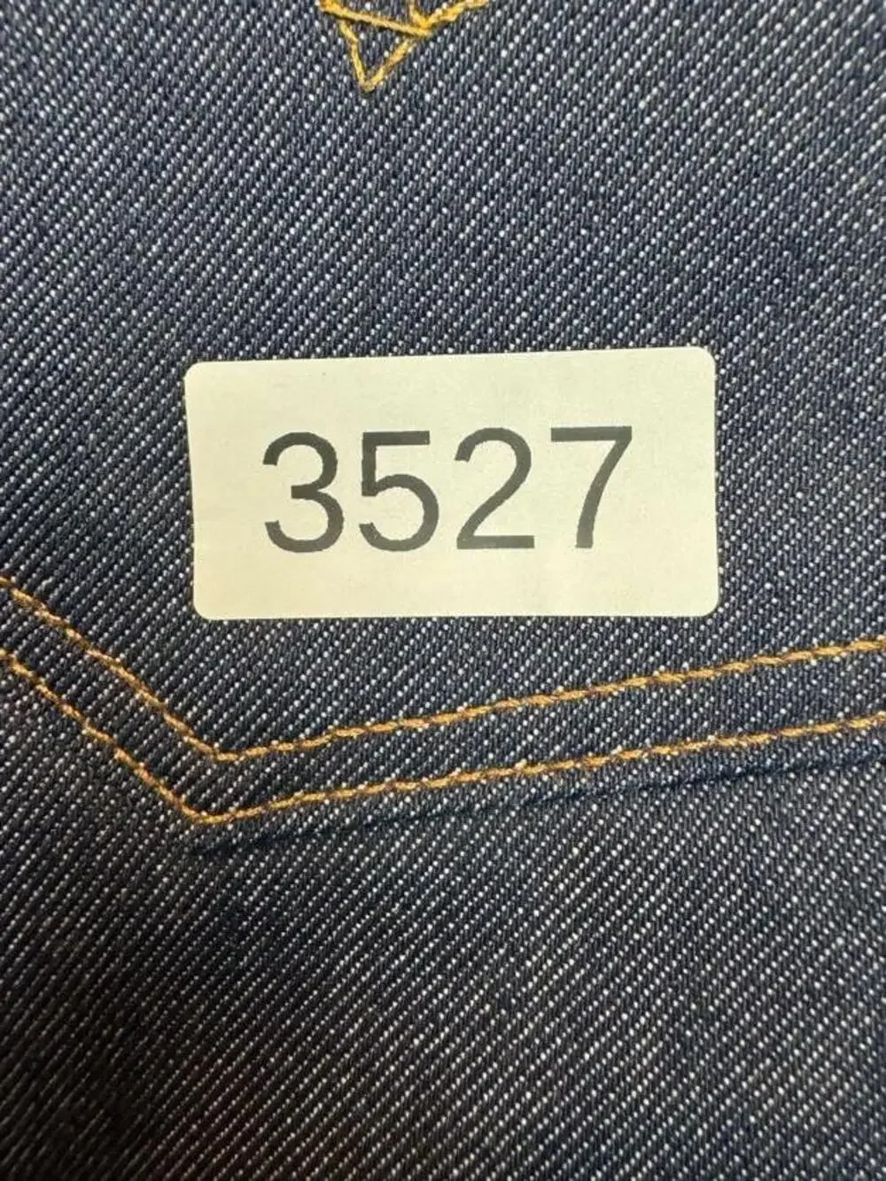 Levi's 501 Jeans Mens 38x33 Blue Raw Shrink-To-Fit Straight Button Fly Denim
